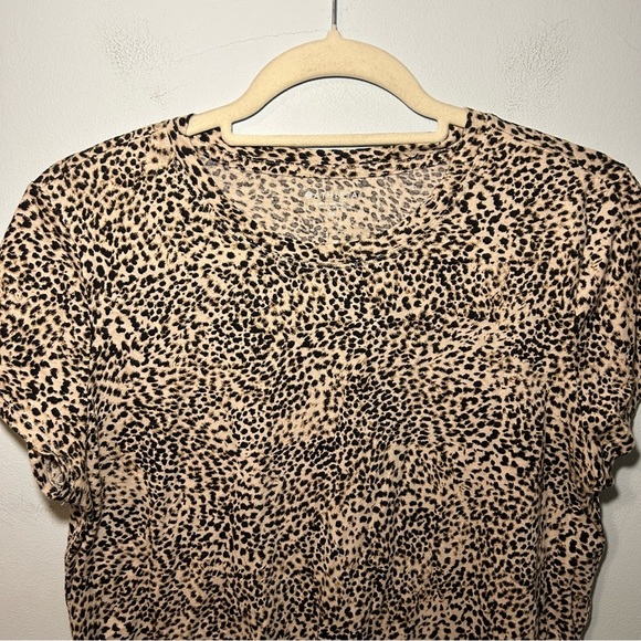 Athleta 100% Cotton Brown & Black Cheetah Print Short Sleeve T-Shirt Size Medium - Picture 2 of 9
